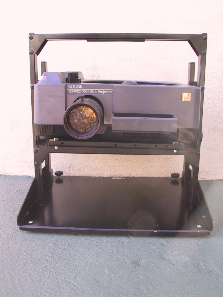 Chief EktaPro 1 Single Stacker - KX Camera Kodak Slide Projectors Since 1980 - 1732-1/2 Grand Ave. Santa Barbara, CA 93103 805-963-5625 