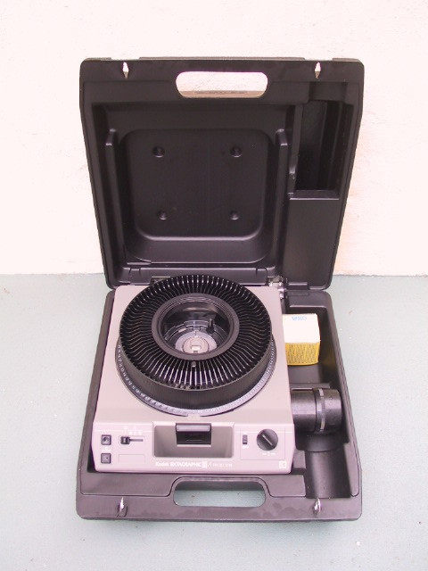 Sirtage III Projector Case - KX Camera Kodak Slide Projectors Since 1980 - 1732-1/2 Grand Ave. Santa Barbara, CA 93103 805-963-5625 